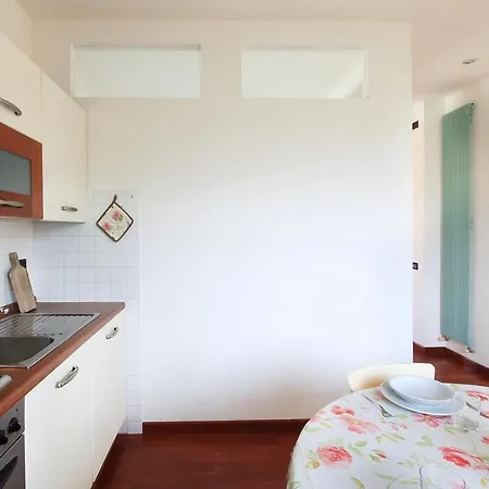 Sara Apartment *
